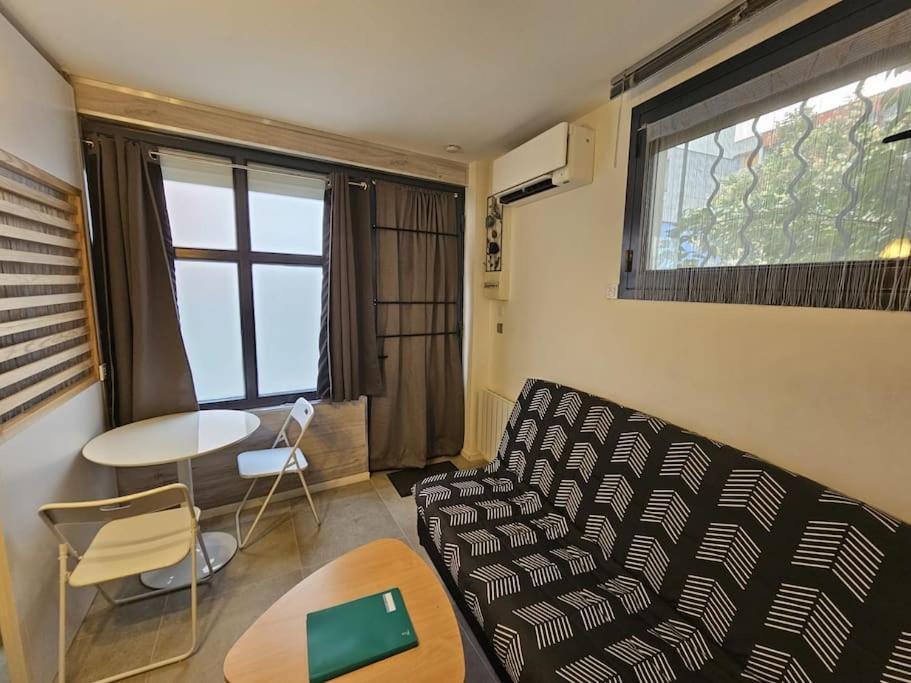 Studio Tout Equipe Et Chaleureux En Rez De Chaussee, Parfait Pour Explorer Montpellier Esterno foto