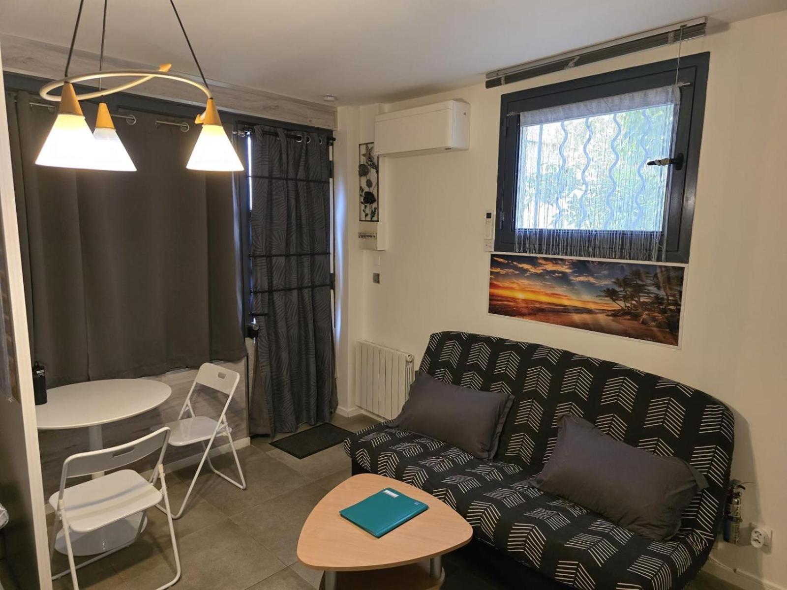 Studio Tout Equipe Et Chaleureux En Rez De Chaussee, Parfait Pour Explorer Montpellier Esterno foto